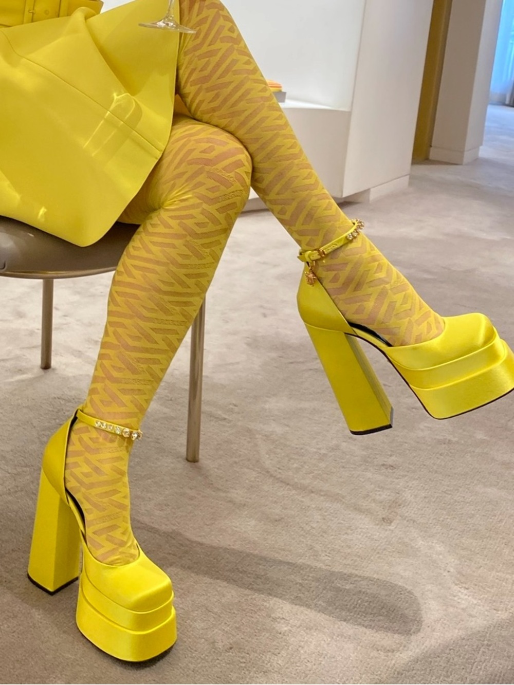 VERSACE Logo Tights Yellow Size S – New With Packaging